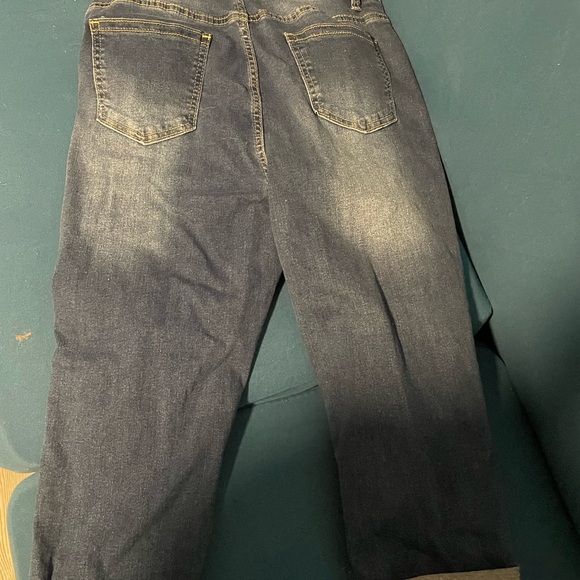 Distressed Capris - Picture 2 of 3
